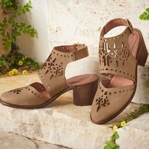 Sundance Veracruz Verbena Cutout Booties 41
